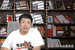 苏牙：梅西发现踢伪9没作用后和我说？胖子你在这我为你拉空间